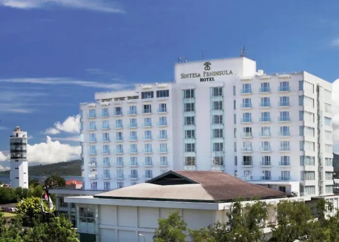 Sintesa Peninsula Hotel