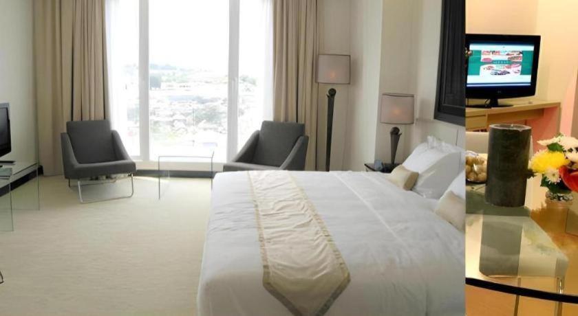 Sintesa Peninsula Hotel Manado